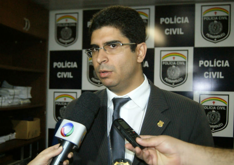 O delegado Erick da Silva Lessa assumiu oficialmente o cargo de Diretor Integrado do Interior I, que abrange a Zona da Mata e Agreste do Estado