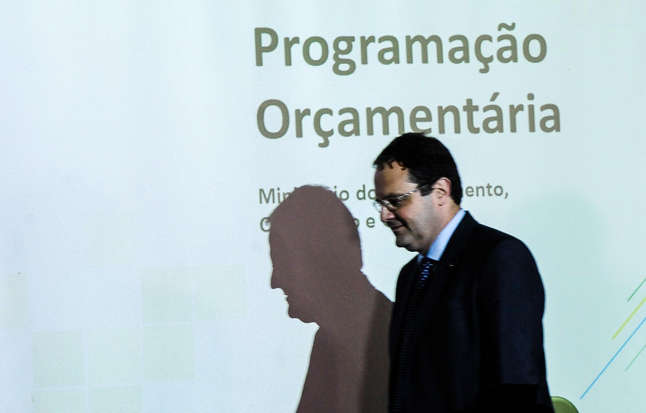 O ministro do Planejamento, Orçamento e Gestão, Nelson Barbosa, comenta a publicação do Decreto de Programação Orçamentária e Financeira de 2015, com o contingenciamento do Orçamento (José Cruz/Agência Brasil)