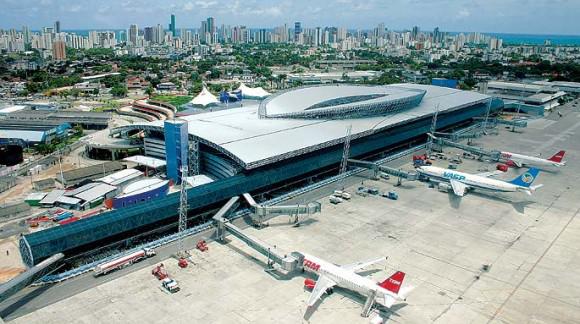 Aeroporto Internacional dos Guararapes está na disputa para atrair o hub. Foto: 