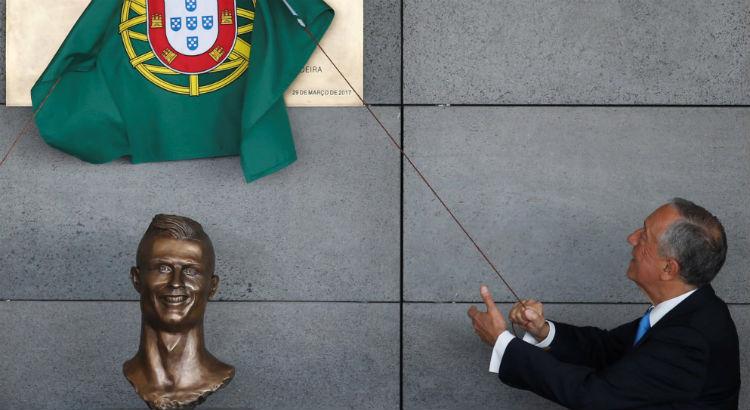 O busto de Cristiano Ronaldo / Foto: Reprodução