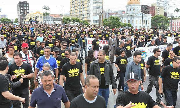 Na última quinta, o Sinpol fez passeata em protesto por melhores condições de trabalho / Foto: Sinpol/Divulgação