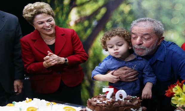  A presidente Dilma chegou ao local por volta das 20h, acompanhada de Jaques Wagner / Foto: Instituto Lula