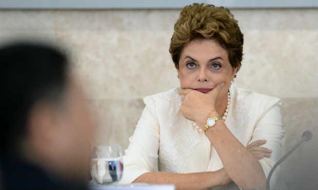 Para que Dilma seja definitivamente afastada serão necessários, no mínimo, 54 dos 81 senadores / Foto: AFP