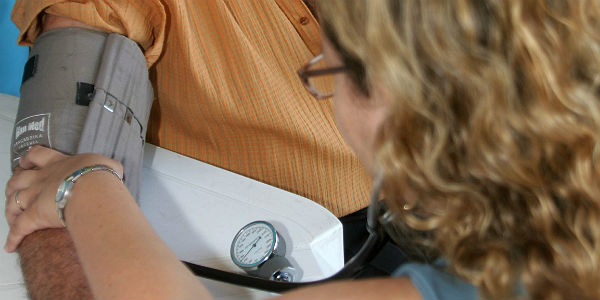 Serviços como aferição da pressão arterial serão oferecidos 