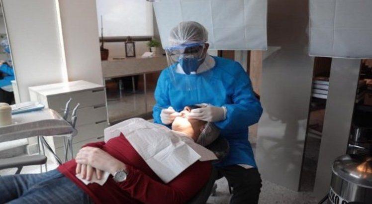 Conselho de Odontologia aponta 'negligência' da Prefeitura do Recife e quer inclusão de dentistas em vacinação contra covid-19