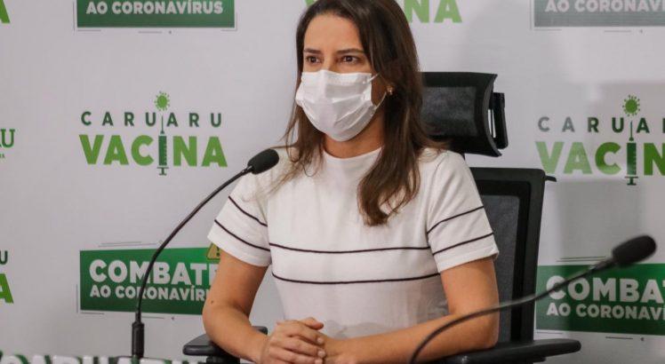 Raquel Lyra promete conter avanço da Covid-19 em Caruaru com mais vacinação, testagens e fiscalização