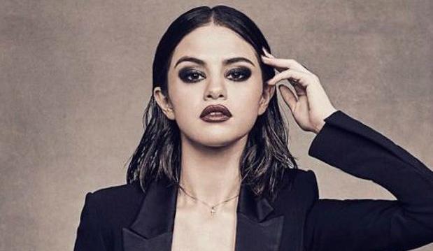 Selena Gomez estampa capa da Billboard (Imagem: Reprodução/Divulgação)