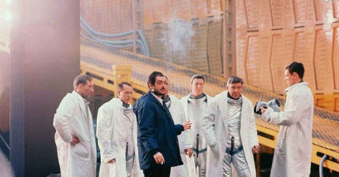 Stanley Kubrick nos bastidores de 2001 Uma Odisseia no Espaço (Imagem: Reprodução)