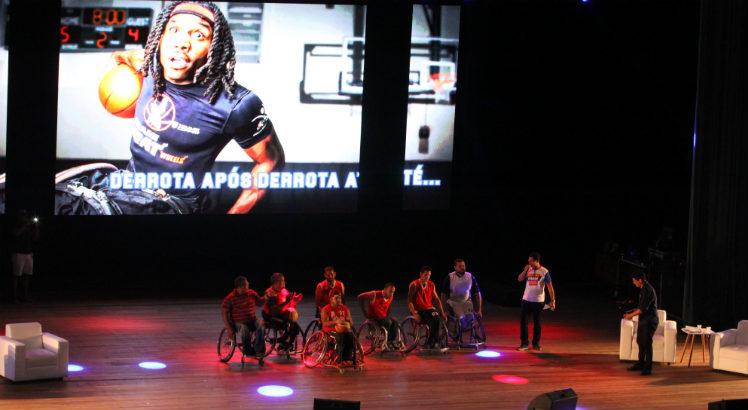 A equipe de basquete cadeirante da Associação de Deficientes Físicos de Pernambuco (Adefepe). Foto: Fernando da Hora/JC Imagem.
