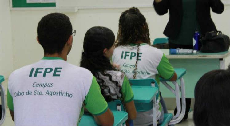 IFPE oferece cursos de idiomas no Cabo de Santo Agostinho