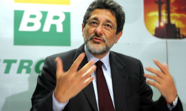 Ex-presidente da Petrobras, José Sergio Gabrielli disse que não tinha conhecimento de que Costa fora nomeado por indicação de Janene / Foto: Reprodução