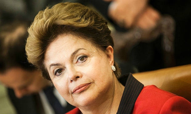 “Nós pagamos, temos nota fiscal, contratamos um serviço que os Correios prestam para qualquer entidade, isso é um factoide de campanha", disse Dilma / Foto: Reprodução