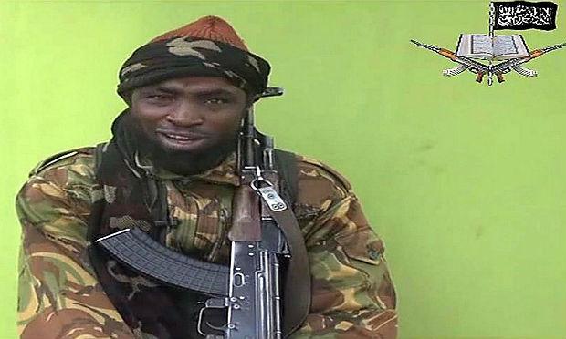Abubakar Shekau, o líder do Boko Haram, apareceu em um vídeo no qual ameaça impedir as próximas eleições nigerianas / Foto: Boko Haram/AFP