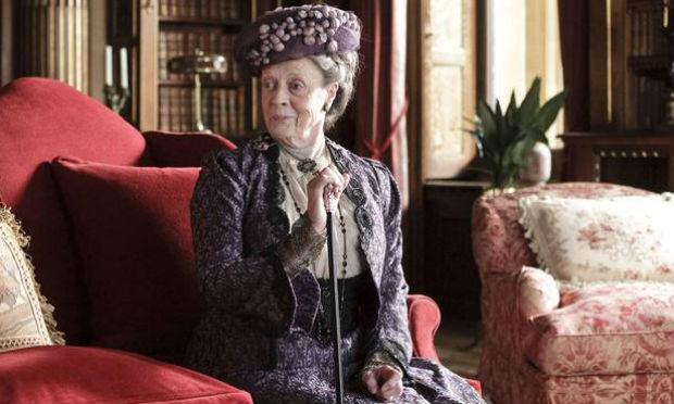 Maggie Smith. em entrevista, revelou que 2015 é seu último ano no seriado Downton Abbey / Foto: AFP
