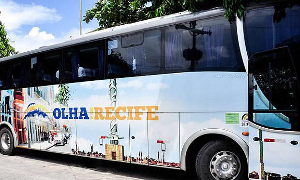 De ônibus, bicicleta, catamarã ou a pé, o Olha!Recife faz um passeio cultural pela cidade / Foto: divulgação
