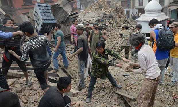 Balanço divulgado pela polícia local revelou que 1.170 morreram no terremoto / Foto: AFP