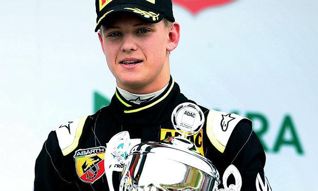 Este é o primeiro ano de Mick em uma competição da série Fórmula / Foto: AFP