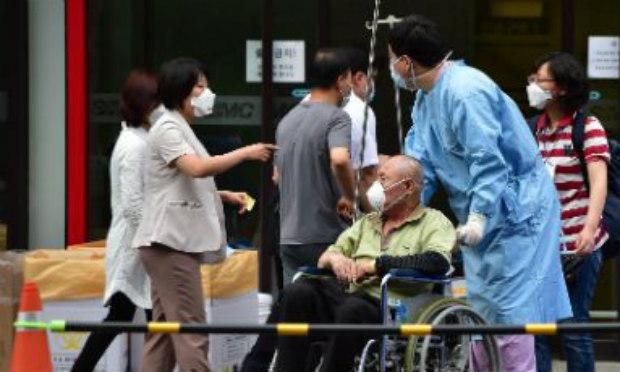 Por enquanto todos os contágios aconteceram em hospitais / Foto: JUNG YEON-JE AFP