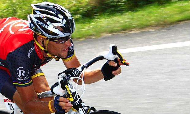 Armstrong dominou o ciclismo de forma esmagadora na última década / Foto: JOEL SAGET / AFP