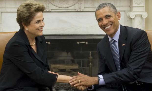 "Ele me disse que, quando precisar de alguma informação sobre o Brasil, vai telefonar para mim", disse Dilma Rousseff / Foto: AFP