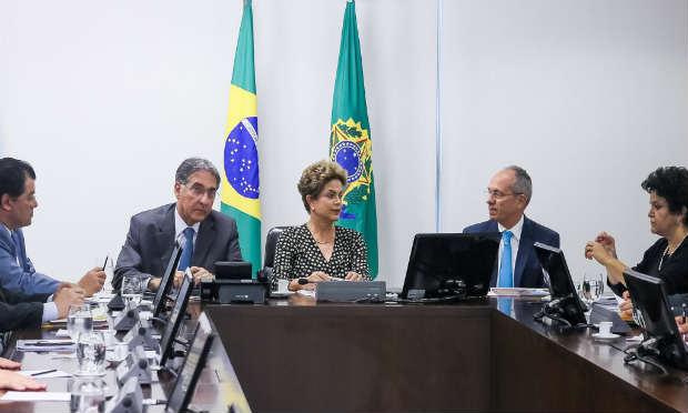 A presidente Dilma não especificou quanto vai custar o projeto, de onde viria o dinheiro para financiá-lo  / Foto: Roberto Stuckert Filho/PR