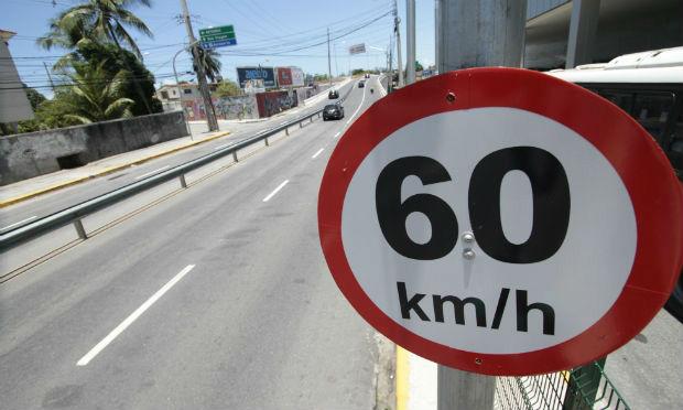 Pedestre atropelado a 60 km/h tem 85% de chance de morrer / Foto: Guga Matos/JC Imagem