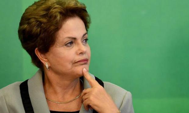 Dilma disse que o aumento da conscientização ajuda a combater a violência contra as mulheres e incentivou que as vítimas denunciem os agressores. / Foto: Evaristo Sá/AFP