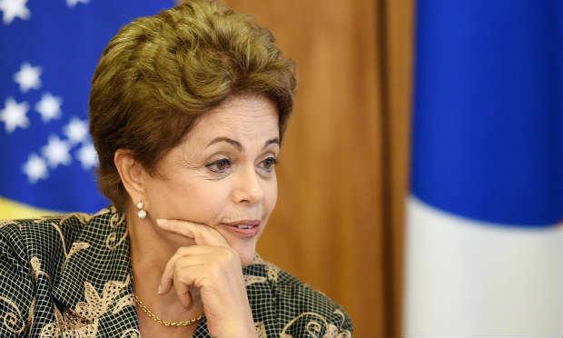 Dilma reservou parte da tarde desta para discutir estratégias no combate ao zika vírus / Foto: AFP
