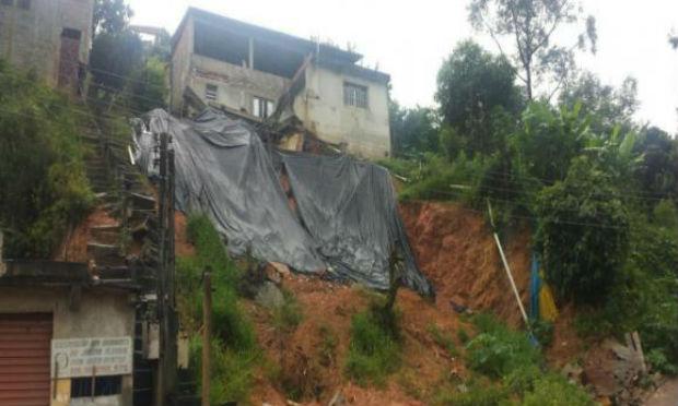 Segundo o Corpo de Bombeiros, deslizamentos em Francisco Morato causaram 10 mortes. / Foto: Defesa Civil/SP
