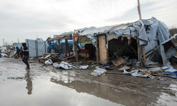 Cerca de 12.000 imigrantes e refugiados se amontoam no acampamento de Idomeni, segundo dados oficiais  / Foto: AFP