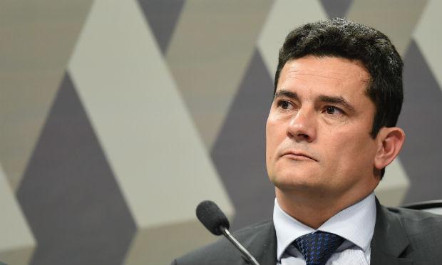 Na lista das propostas de convite estão, além da petista, o juiz da Operação Lava Jato Sérgio Moro. / Foto: Evaristo Sá/AFP
