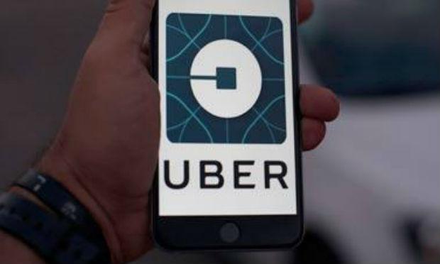 Uber começou a prestar seus serviços na capital pernambucana no dia 3 de março / Foto: