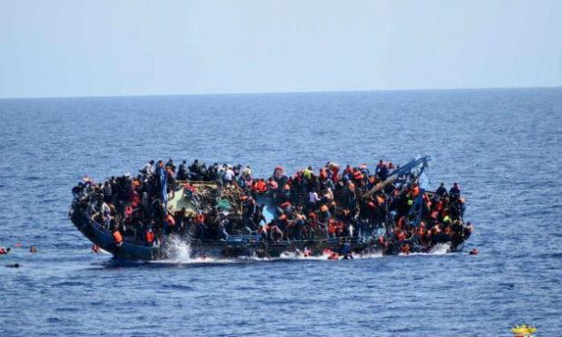 Este é o segundo naufrágio que acontece na costa da Líbia este ano, o primeiro foi em maio. / Foto: Reprodução/AFP