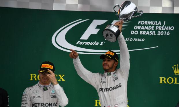Lewis Hamilton (Mercedes) venceu neste domingo (13) o Grande Prêmio do Brasil de Fórmula 1 / Foto: AFP