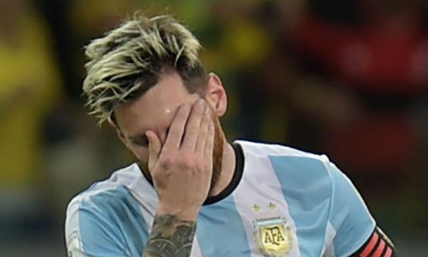 Argentina tenta espantar a crise após derrota acachapante para o Brasil. / Foto: AFP.
