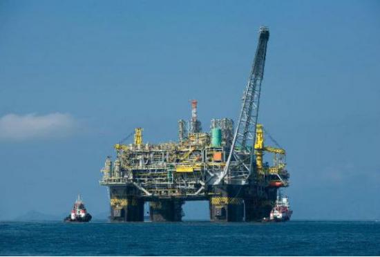 O acordo entrará em vigor em 1º de janeiro de 2017 e, conforme acertado, os membros da Opep reduzirão a extração diária de petróleo, conjuntamente, em 1,2 milhão de barris. / Foto: Divulgação/Petrobras