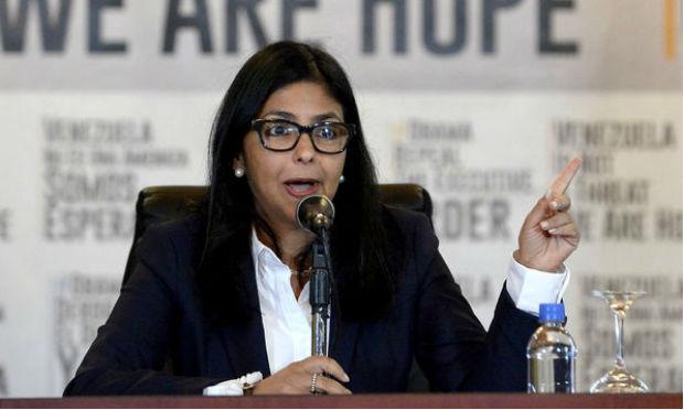 Ao denunciar uma "lei da selva" que está "destruindo" o Mercosul, a chanceler Delcy Rodríguez disse nesta sexta-feira que a Venezuela "não reconhece este ato írrito" de suspender seu país. / Foto: AFP