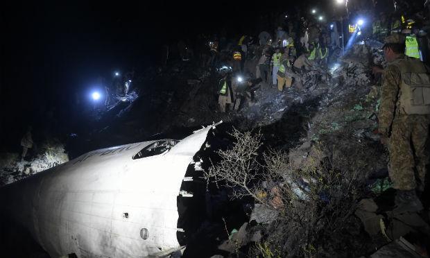 A aeronave pertencia à companhia aérea Pakistan International Airlines. / Foto: AFP.