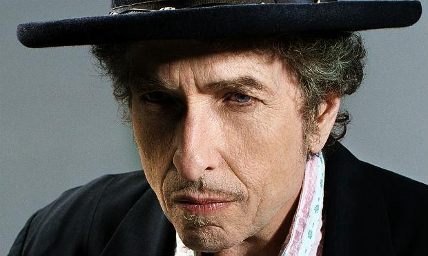 O enigmático Bob Dylan, de 75, enviou um discurso de agradecimento que será lido à noite, após o banquete / Foto: Reprodução
