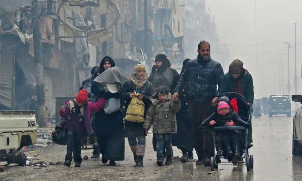 A organização pede que os beligerantes instaurem um cessar-fogo em Aleppo "imediatamente" e que deixem as organizações ter acesso aos civis que precisarem de ajuda. / Foto: AFP