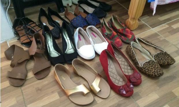 Sapatos femininos maiores que 40 são difíceis de se encontrar à venda / Foto: Priscila Miranda/NE10