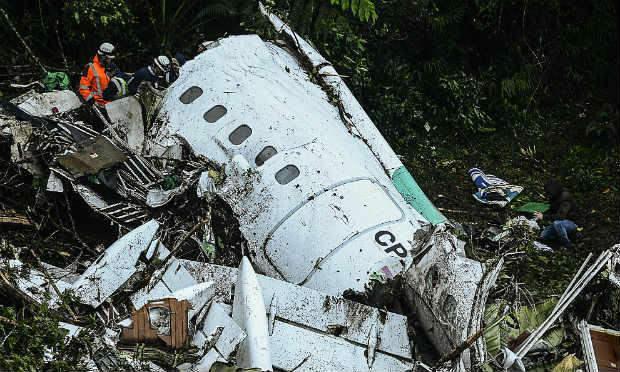 O acidente causou a morte de 71 pessoas, entre elas 19 jogadores da Chapecoense, dirigentes, jornalistas e tripulantes / Foto: AFP