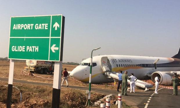 Causa do acidente com o avião na Índia ainda não foi identificada / Foto: Ministério da Defesa/AFP