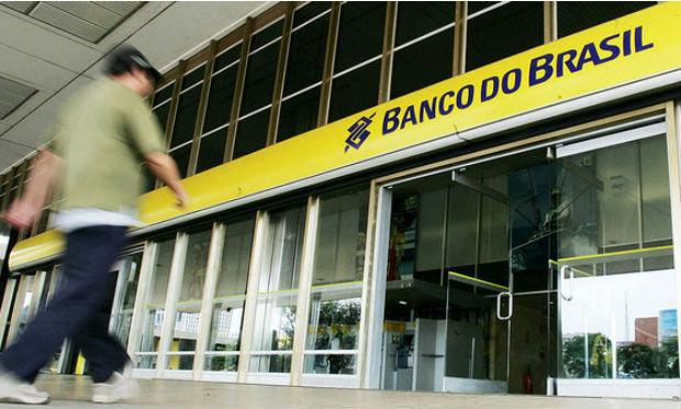 O prazo para retirada do abono salarial começou em julho deste ano e pode ser feita em qualquer banco / Foto: Agência Brasil