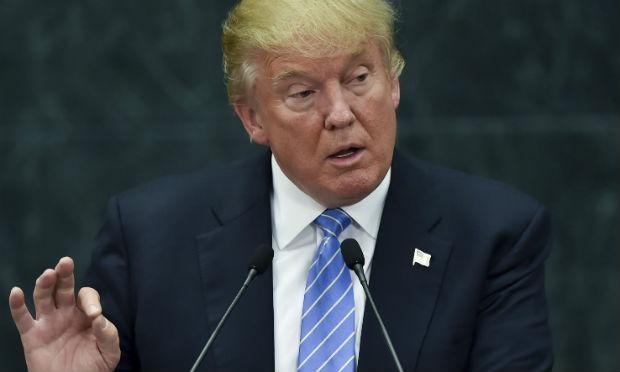 Em declaração breve sobre o assunto, Trump qualificou o fato como "uma coisa terrível". / Foto: Yuri Cortez / AFP