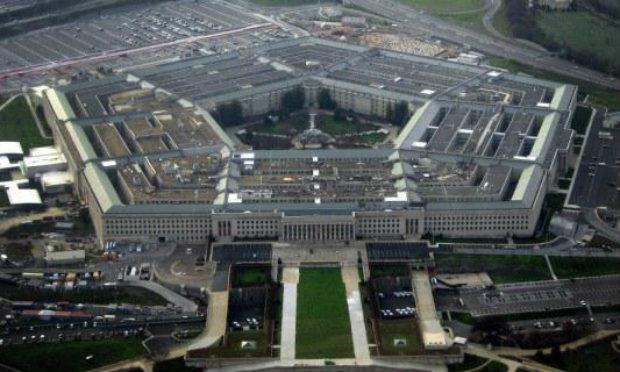 O Pentágono apresentava à Casa Branca uma série de possíveis ações militares que os Estados Unidos poderiam adotar em resposta ao suposto ataque químico na Síria, informou um funcionário americano nesta quinta-feira. / Foto: AFP