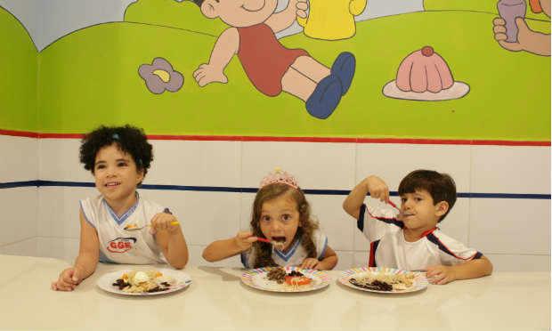 Crianças do período integral do colégio GGE têm almoços planejados por nutricionistas / Foto: Colégio GGE/ Divulgação
