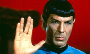Leonard Nimoy como Spock na franquia cult  Star Trek
