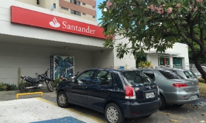 Santander no Parnamirim foi o último alvo dos bandidos, na tarde da última terça (4).